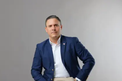 Jean Luis Rodríguez es el nuevo ministro de Vivienda y Edificaciones