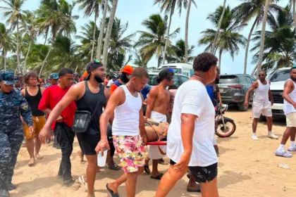 Recuperan cuerpo de joven ahogado en playa Arroyo Salado de Cabrera