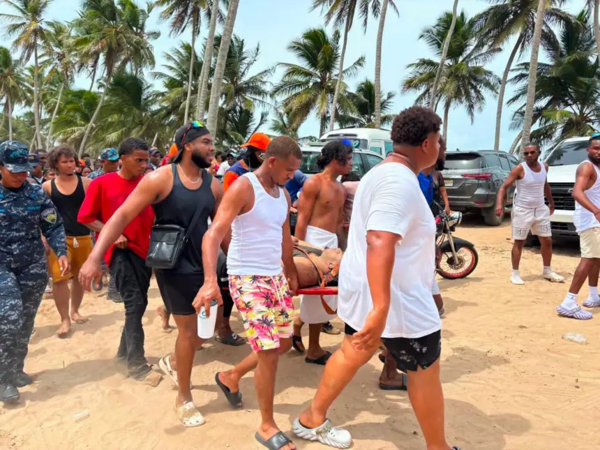 Recuperan cuerpo de joven ahogado en playa Arroyo Salado de Cabrera