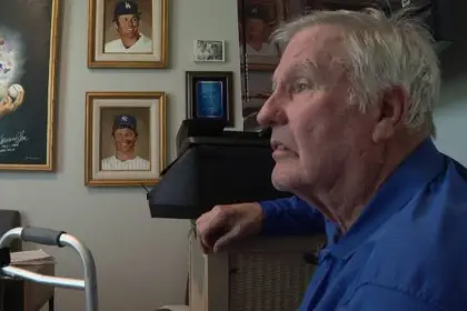 Muere Tommy John, leyenda que cambió el béisbol con su histórica cirugía