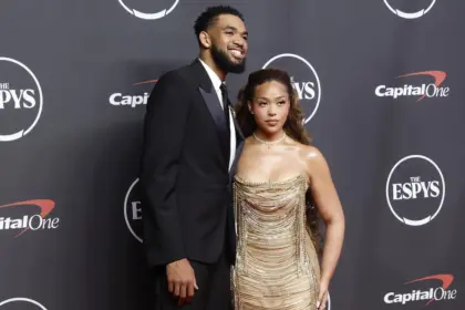 Karl-Anthony Towns y Jordyn Woods celebran su boda de lujo en Malibú