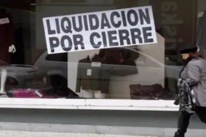 Crisis en Argentina: 30.000 empresas cerradas bajo gestión de Javier Milei