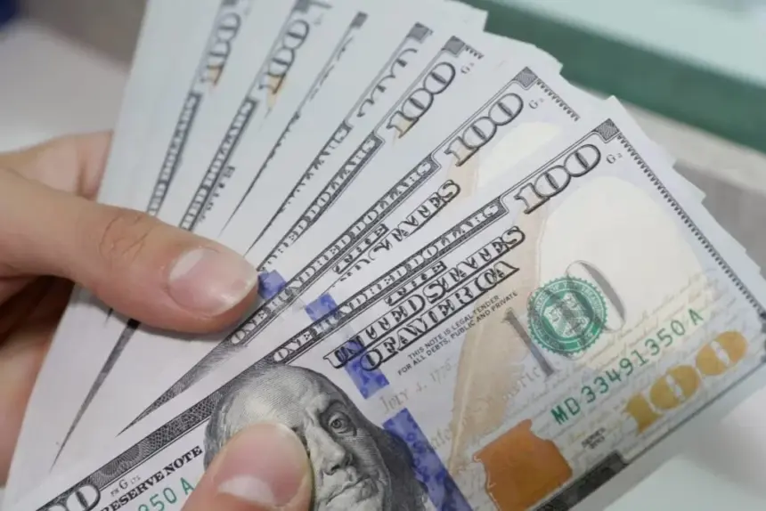 Dólar en República Dominicana sube a 58.81 pesos este lunes