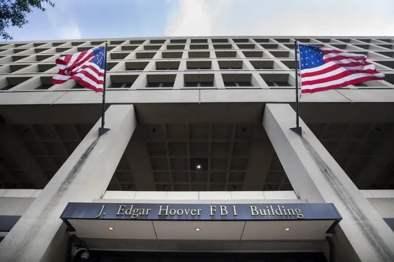 Juez bloquea traslado de sede del FBI y frena planes de Trump en Maryland