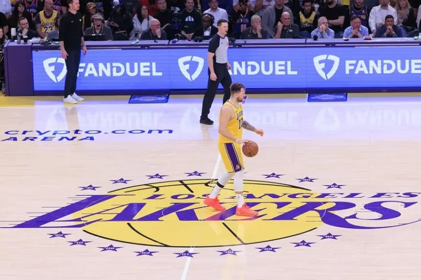 Familia Buss vende los Lakers: fin de una era histórica en la NBA