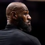 LeBron James sorprende con su nuevo canal de YouTube dedicado al golf
