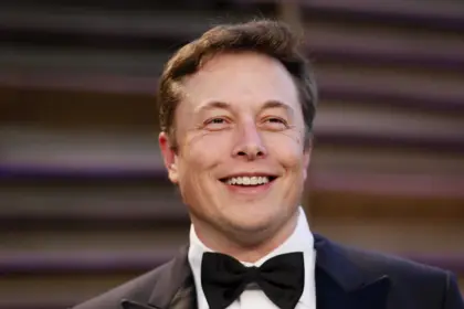 Elon Musk sigue siendo el hombre más rico del mundo pese a caída financiera