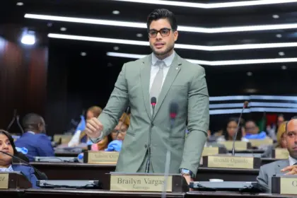 Bray Vargas destaca alta productividad legislativa con 52 iniciativas