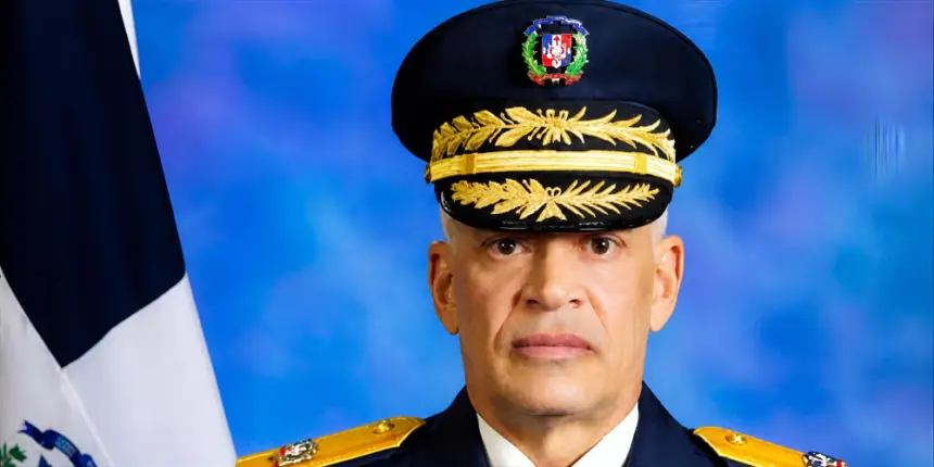 Ernesto Rodríguez asume dirección de la PN con la reforma policial como reto