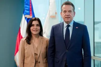 Ito Bisonó y embajadora de EE. UU. fortalecen relaciones bilaterales