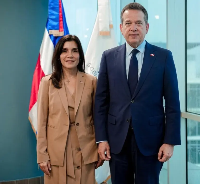 Ito Bisonó y embajadora de EE. UU. fortalecen relaciones bilaterales