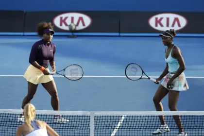 El emotivo regreso de las hermanas Williams termina en derrota