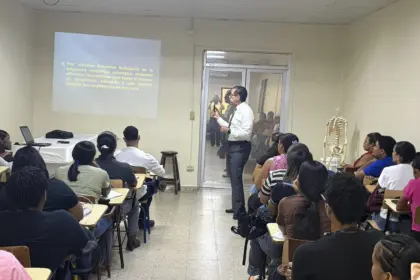 Jorge Asjana David reafirma su compromiso docente en la UASD