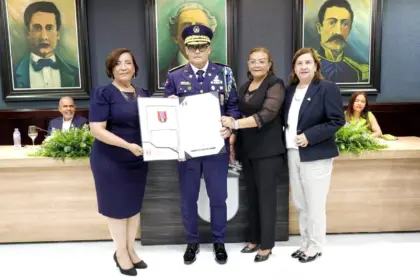 La Vega declara hijos adoptivos al general Ferreira y coronel Guzmán