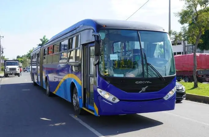 OMSA suspende préstamo de autobuses para priorizar transporte público