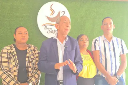 Frank Martínez aclara cuánto dinero recibió para su campaña senatorial 2024