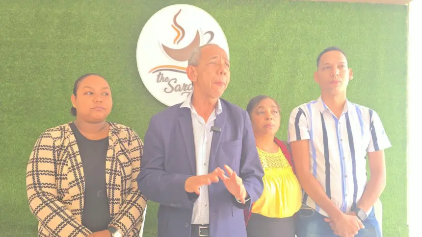 Frank Martínez aclara cuánto dinero recibió para su campaña senatorial 2024