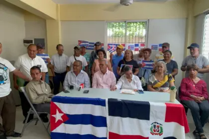 Cibaeños rechazan expulsión de diplomáticos cubanos de República Dominicana 15 Cibaeños rechazan expulsión de diplomáticos cubanos de República Dominicana