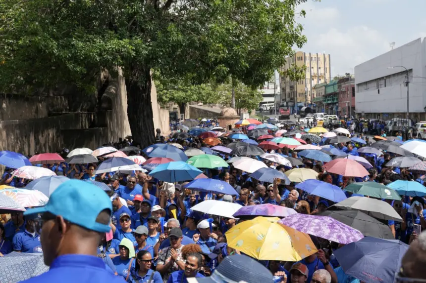 ADP exige incentivos y advierte escuelas sin condiciones para clases