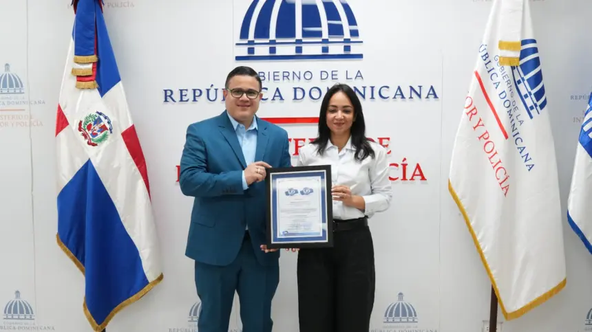 Interior y Policía recibe recertificación ISO de calidad y antisoborno