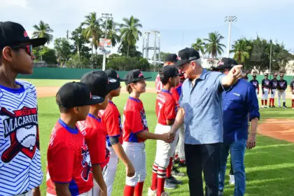 Copa Macarrulla 2026 impulsa el béisbol infantil y valores en RD