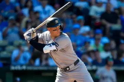 Aaron Judge retoma el bateo y avanza en su recuperación con los Yankees
