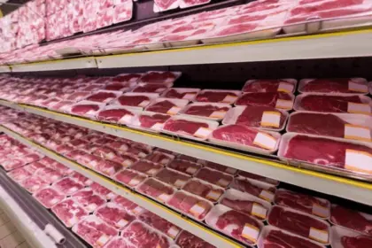 Trump ordena importar carne de res sin aranceles para bajar precios en EE.UU.