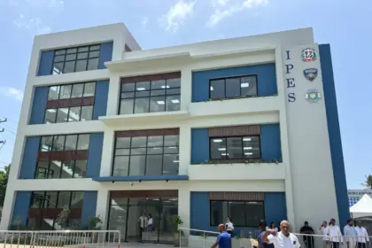 Abinader inaugura moderno centro para la reforma policial con RD$358 millones