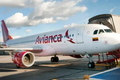 Avianca prohíbe volar a Yeferson Cossio tras incidente en vuelo a Madrid 14 Avianca prohíbe volar a Yeferson Cossio tras incidente en vuelo a Madrid