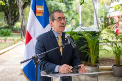 UASD inaugura Sala de Comunicación Félix Méndez para el debate público 15 UASD inaugura Sala de Comunicación Félix Méndez para el debate público