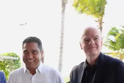 Gianni Infantino visita RD y reafirma apoyo de la FIFA a Luis Abinader