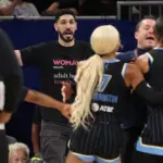 Enes Kanter Freedom expulsado tras altercado con Natasha Cloud en WNBA