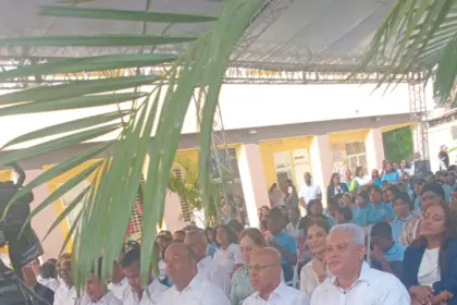 Inicia el año escolar 2026-2027 en el Distrito 15-05 de Santo Domingo Oeste