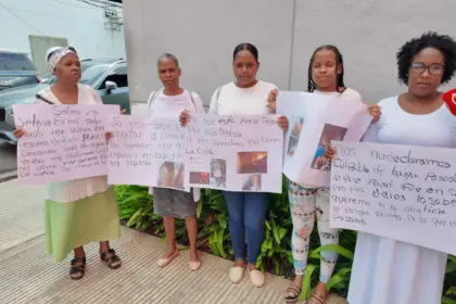 Madre denuncia amenazas y ataques contra su familia tras caso de asesinato 13 Madre denuncia amenazas y ataques contra su familia tras caso de asesinato