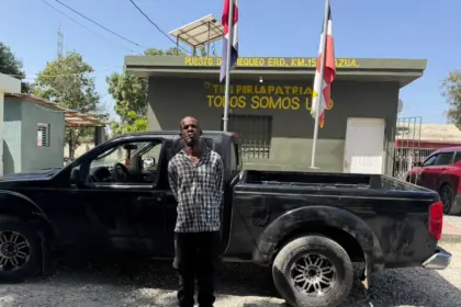 Incautan 18 paquetes de marihuana en chequeo militar de Azua