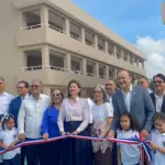 Raquel Peña inaugura el año escolar 2026-2027 con mejoras en Santiago