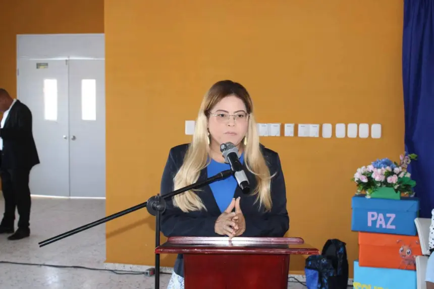 Diputada de Azua da inicio oficial al año escolar 2026-2027 1 Diputada de Azua da inicio oficial al año escolar 2026-2027