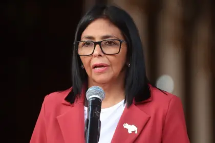 Delcy Rodríguez y Mia Mottley fortalecen la cooperación entre Venezuela y Barbados