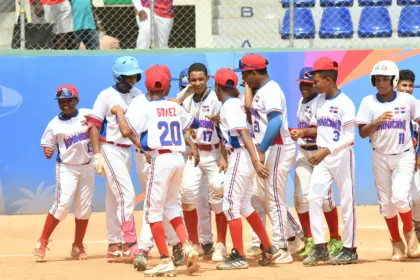 RD y Venezuela clasifican invictos a semifinales del Panamericano de Béisbol
