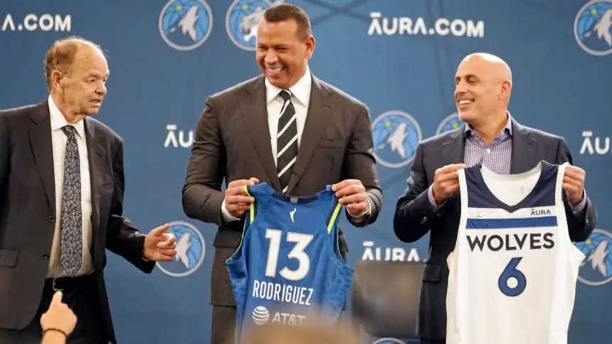 Alex Rodríguez aumenta su participación accionaria en Timberwolves y Lynx