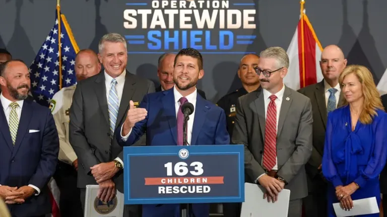 Rescatan a 163 niños en Florida tras masivo operativo contra la trata