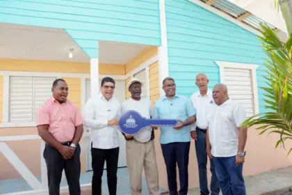 Propeep entrega vivienda digna y equipada a ciudadano en El Tamarindo II