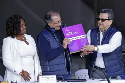 Corte Constitucional de Colombia aprueba reforma pensional de Petro