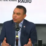 Julio Landrón defiende gestión financiera y recaudación en hospitales públicos