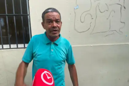 Asaltan a seguridad privada y le roban su motocicleta en Santiago