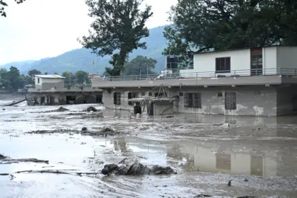Tragedia en Nepal: 403 desaparecidos tras grave riada en la zona