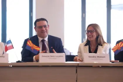 Yayo Sanz Lovatón impulsa industria de semiconductores en Arizona
