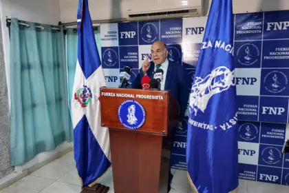 Pelegrín Castillo pide revisar licitación de Viettel por seguridad nacional