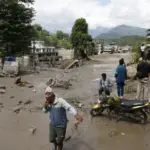 Tragedia en Nepal: 95 fallecidos y 484 turistas desaparecidos tras riada