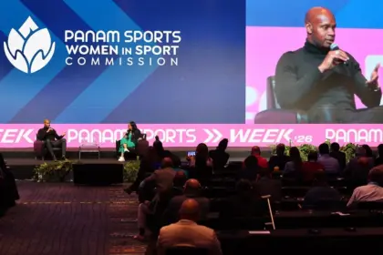 Asafa Powell y líderes deportivos impulsan el rol de la mujer en Lima